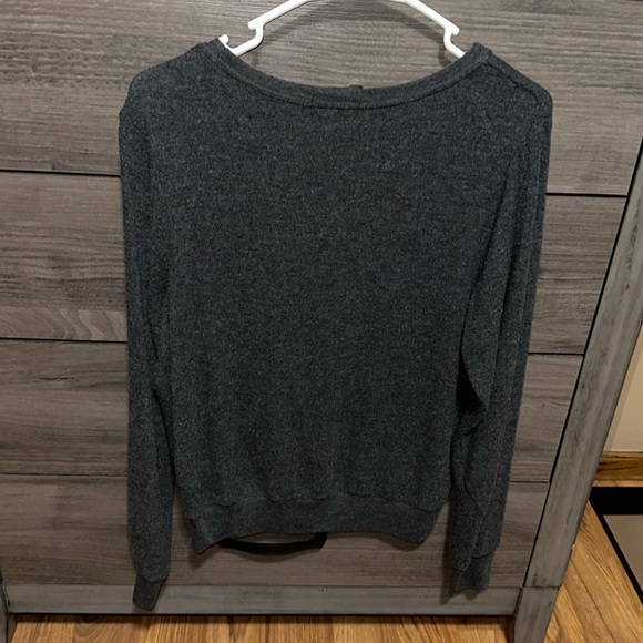 Wildfox Baggy Beach Jumper!🩶 - Picture 4 of 4